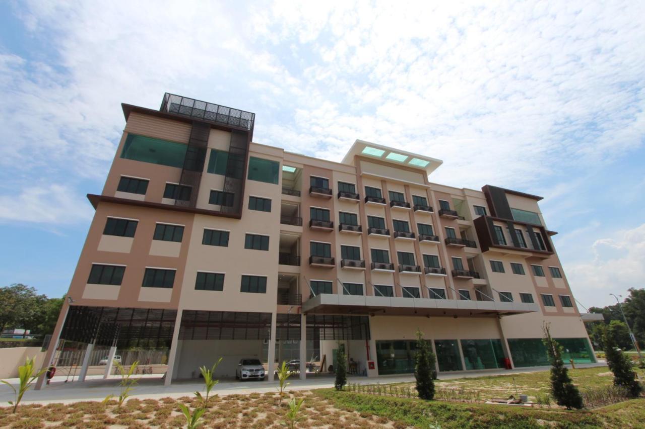 D&F Boutique Hotel Seremban 2 Екстериор снимка